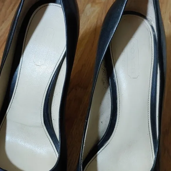 Coach Aliya Logo Peek Open Toe Heels 6B