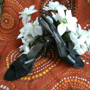 ❤√√COACH BLACK LEATHER SLING BACK HEELS