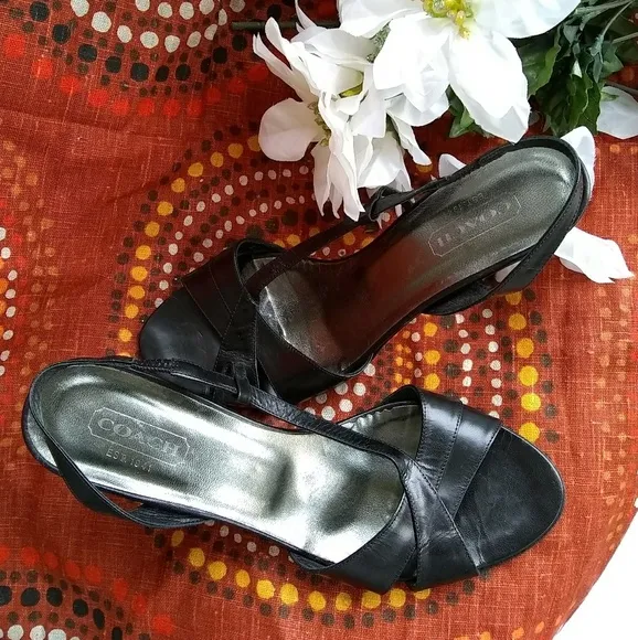 ❤√√COACH BLACK LEATHER SLING BACK HEELS