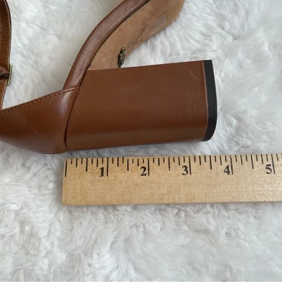 COACH buckle “C” high Block Heels size 6