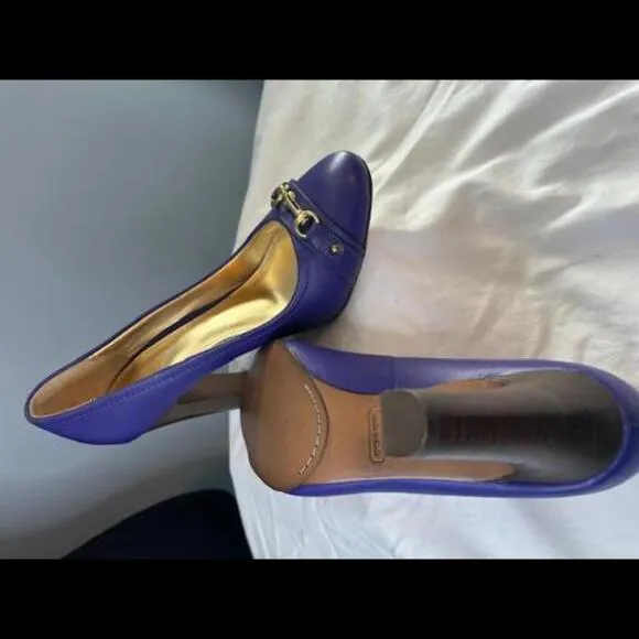 Coach Desaree Purple Block Heel Pumps Gold Hook Buckle Accent 10