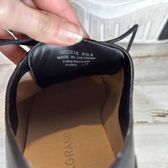 Cole Haan Black Leather Women's Oxfords