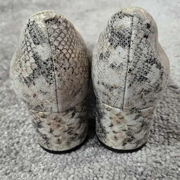 Cole Haan Lesli Metallic Snakeskin Print Leather Block Heel Round Toe Pumps
