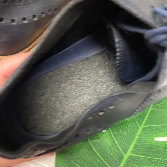 Cole Haan navy Blue Leather Oxfords