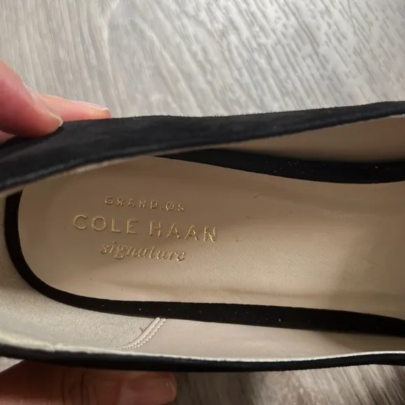 Cole Haan Signature Women’s Suede Mabel Grand Pump in Black Business casual 9B