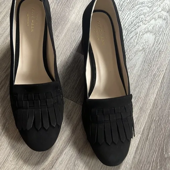 Cole Haan Signature Women’s Suede Mabel Grand Pump in Black Business casual 9B