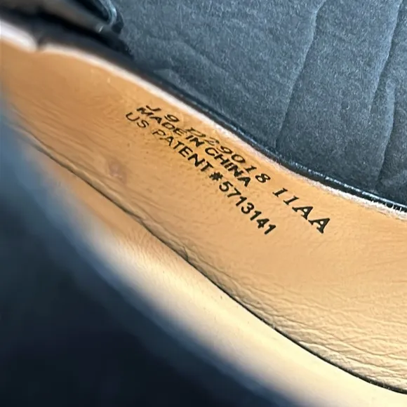 COLE HAAN WOMEN SHOE  SIZE 11 BLACK