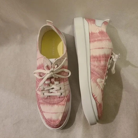 Cole Haan Women's Grandpro Rally Canvas Court Sneakers in Pink Ikat Print Sz10.5