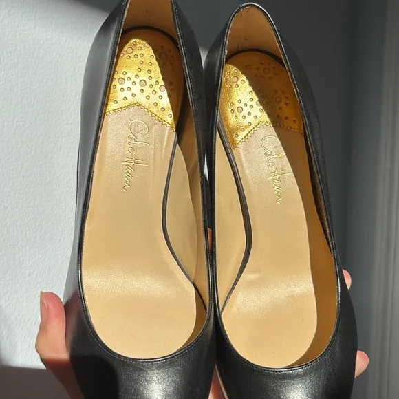 Cole Haan X Nike Air size 8AA 3” black leather pointy toe heels