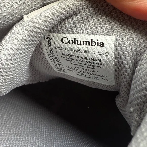 Columbia Hiking Shoes NWOT Trail Sneaker Lightweight Walking Shoes Size 9M