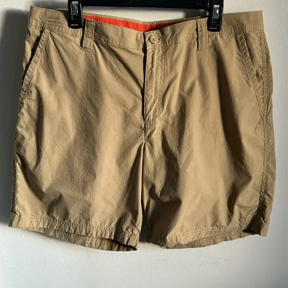 Columbia Men’s Outdoor Activewear Breathable Cotton Khaki Shorts