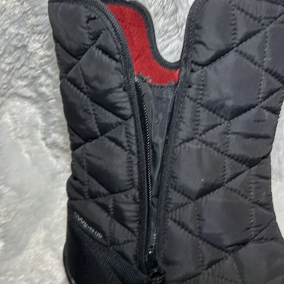 Columbia Women’s Minx Slip On Quilted Boot Size 10 1/2