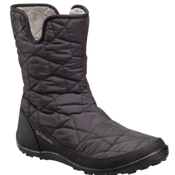 Columbia Women’s Minx Slip On Quilted Boot Size 10 1/2