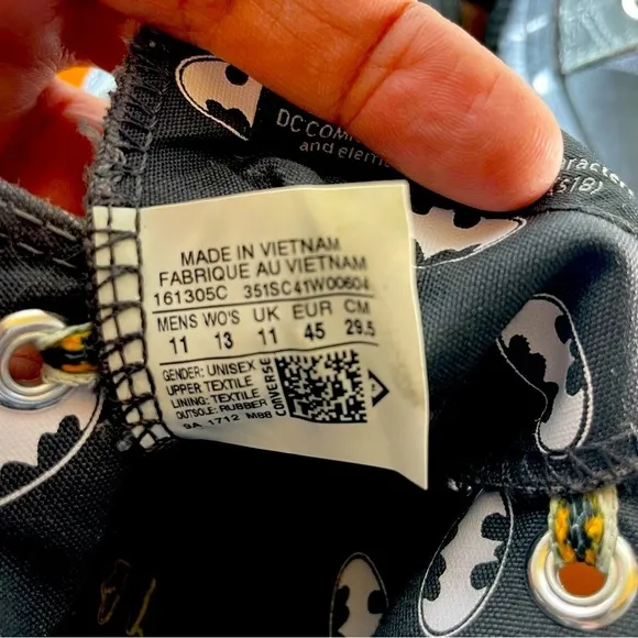 Converse x Batman Rebirth Vol 1 DC Comics Chuck 11