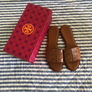 COPY - Tory Burch Tan and Gold Slide Sandals