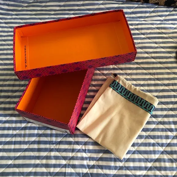 COPY - Tory Burch Tan and Gold Slide Sandals