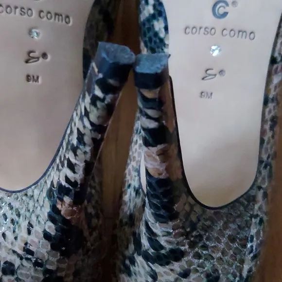 Corso Como Snakeskin Print Open Toed Heels Size 9