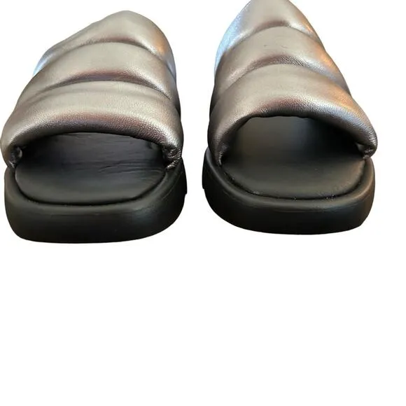 Cougar Julep Metallic Silver Leather Luxury Puffy Slide Sandal Open Toe   NEW 11