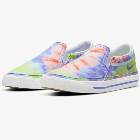 Court Legacy Slip-On Sneaker