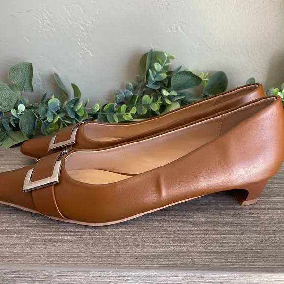 C.Paravano Metal Buckle Square Toe Low Block Heel Closed Toe Chunky 41 Lambskin
