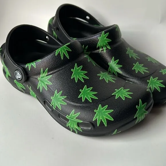 CROCS Bistro Graphic Clog Slip On Work Clogs Size Men’s 5 Women’s 7 Hemp Leaves