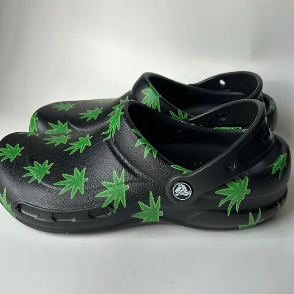 CROCS Bistro Graphic Clog Slip On Work Clogs Size Men’s 5 Women’s 7 Hemp Leaves