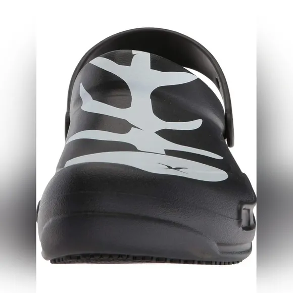 Crocs Bistro Graphic Work Big Fish Black And White Clogs Size 15M