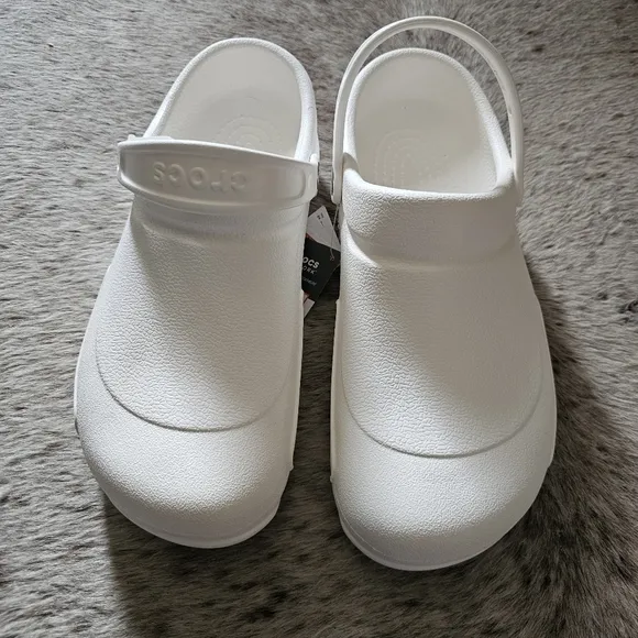 CROCS Bistro UNISEX Clogs Work Shoes In White Women's Size 10 (Men 8) NEW