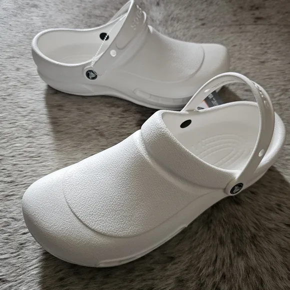 CROCS Bistro UNISEX Clogs Work Shoes In White Women's Size 10 (Men 8) NEW