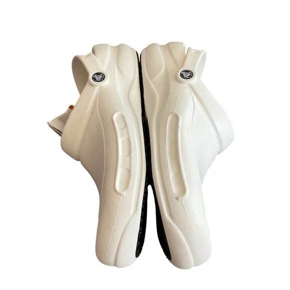 Crocs Bistro White Slip-Resistant Work Clogs M 11 Lightweight Non-Slip Shoes