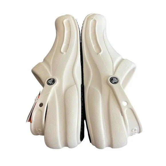Crocs Bistro White Slip-Resistant Work Clogs M 11 Lightweight Non-Slip Shoes