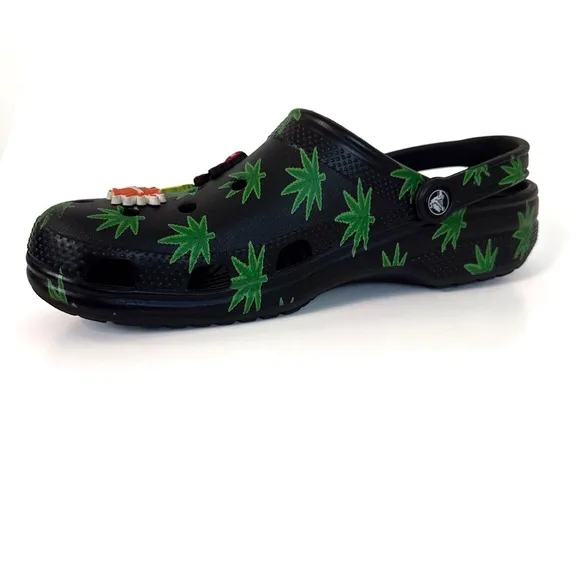 CROCS Classic Hemp Leaf Clog Men’s Size 12 with Jibbitz Charms – Limited Edition