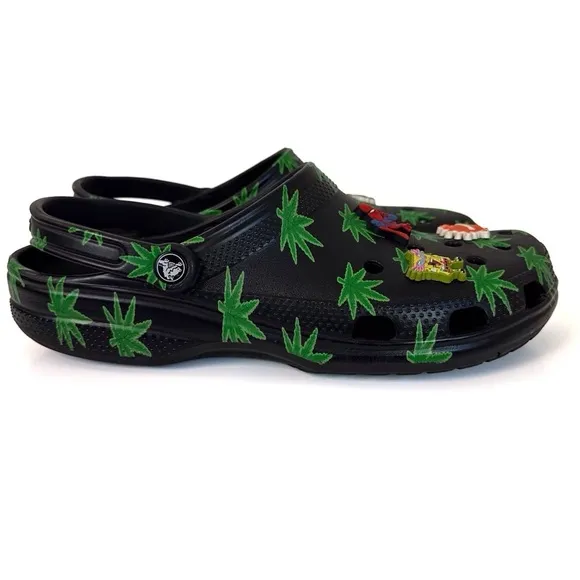 CROCS Classic Hemp Leaf Clog Men’s Size 12 with Jibbitz Charms – Limited Edition
