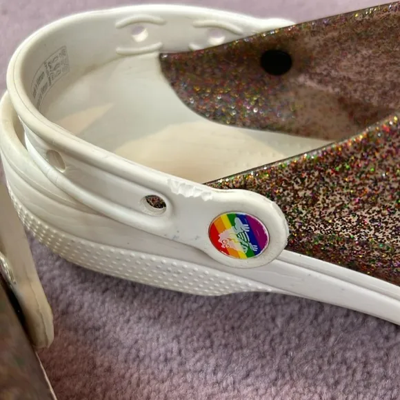 Crocs Classic Translucent Glitter Clog PRIDE M7/W9 Multicolor Rainbow White