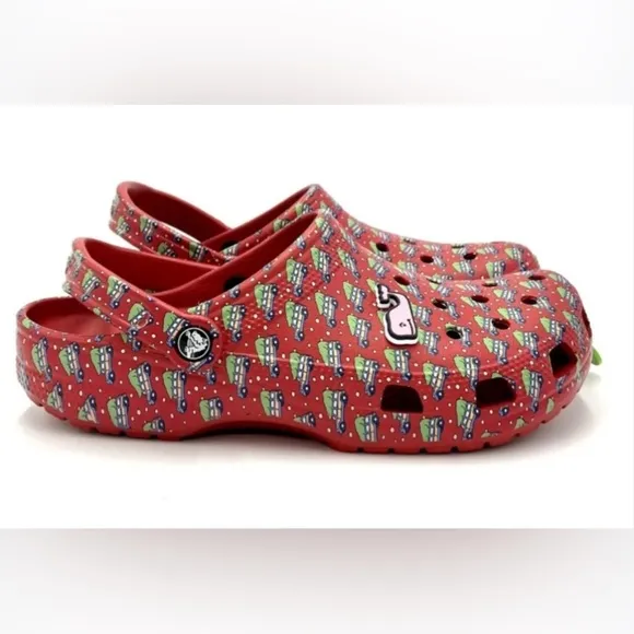Crocs  Classic Vineyard Vines Holiday Clog. NWT