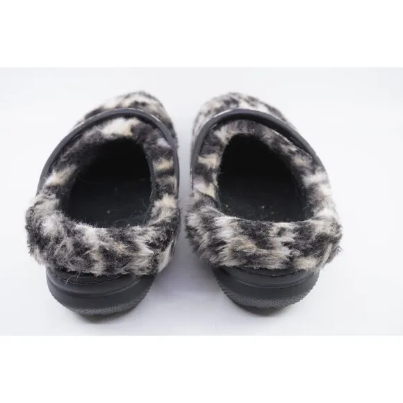 Crocs Men Sz 7/Women Sz 9 Fuzzy Leopard Lined Classic Clogs Pre-Owned EUC