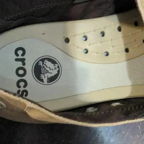 Crocs Men's Walu Slip on Casual Loafer