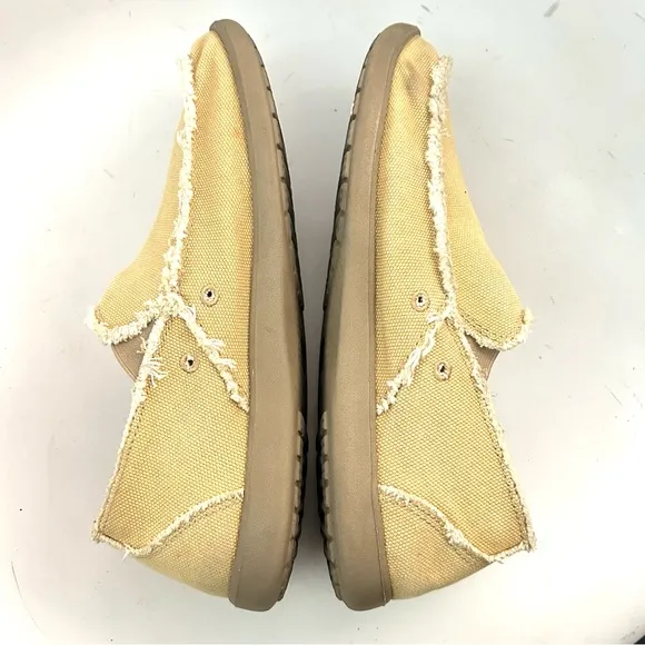 CROCS Santa Cruz Mens 11 Tan Canvas Slip On Loafer EUC