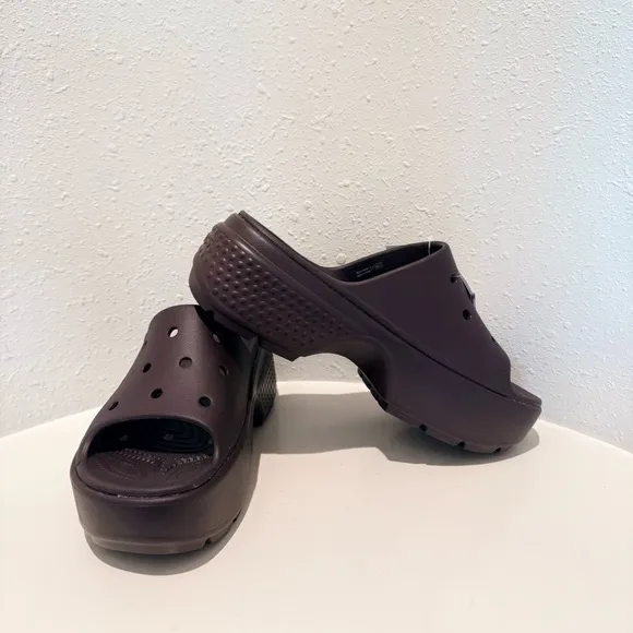 Crocs Stomp Unisex Platform Brown Slides Sz W 9 M 7 NWT