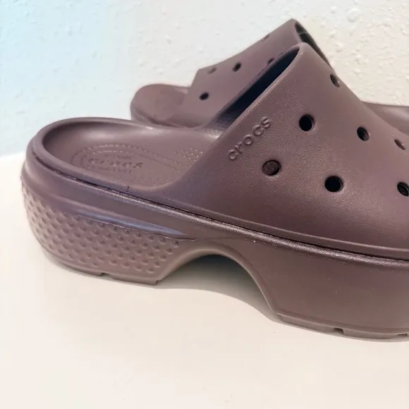 Crocs Stomp Unisex Platform Brown Slides Sz W 9 M 7 NWT