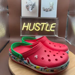 CROCS UNISEX CROCBAND HOLIDAY LIGHTS CLOGS