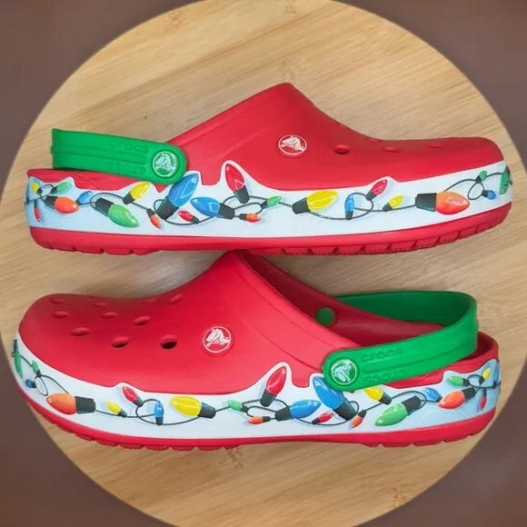 CROCS UNISEX CROCBAND HOLIDAY LIGHTS CLOGS