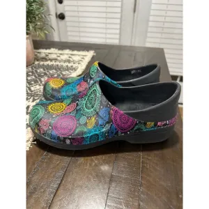 Crocs womens size 9 colorful clogs At Work