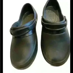 Crocs Women’s Slip Resistant Shoes Pivot Strap Mercy Work Clogs Black Size 8