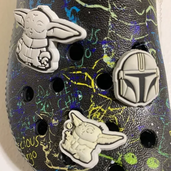 CROCS x Star Wars The Mandalorian The Child Clogs-Size c9 NWT