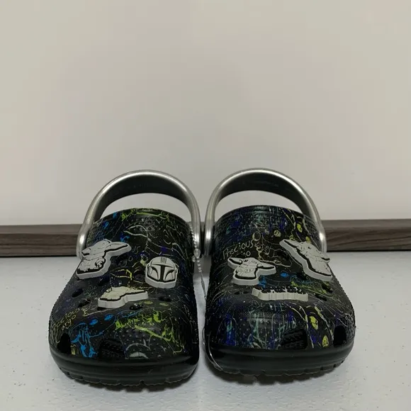CROCS x Star Wars The Mandalorian The Child Clogs-Size c9 NWT