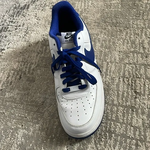 Customized Ladies Nike Air Force 1 low white with royal blue shoes EUC Sz 11 1.2