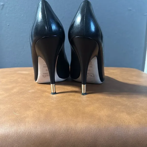 D&amp;G open toe heels. In great condition!