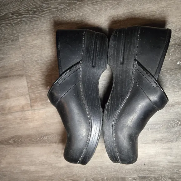 Dansko‎ Black Clogs Women Slip On Leather Mules Size EU 39 US 8.5 Nursin…