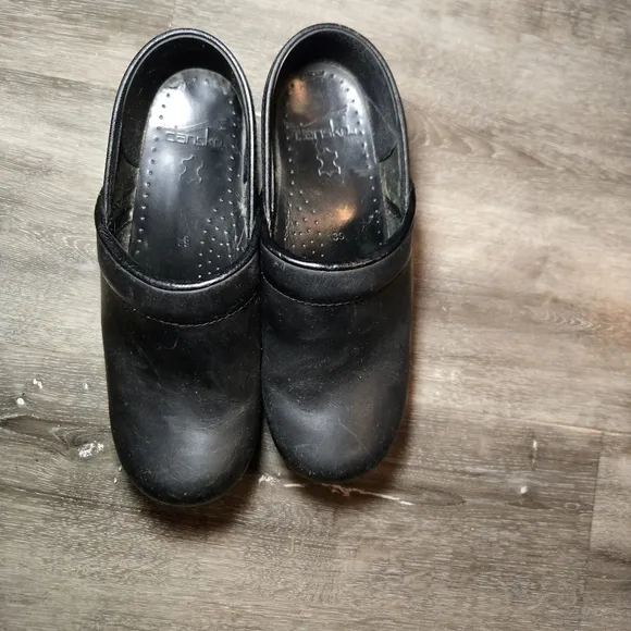 Dansko‎ Black Clogs Women Slip On Leather Mules Size EU 39 US 8.5 Nursin…